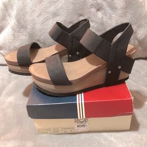 Hokus Pokus Jenny Wedge Sandals